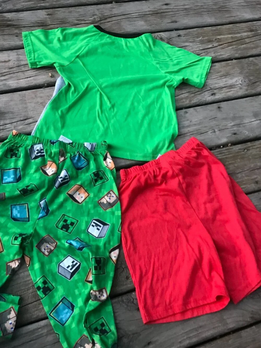 Minecraft Pajama Set Boys Size 10 - Short Sleeve Shirt, Green Pants, Red Shorts